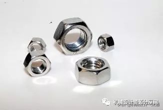 螺钉的螺纹是搓牙加工的,那么螺母的螺纹是怎么加工的呢